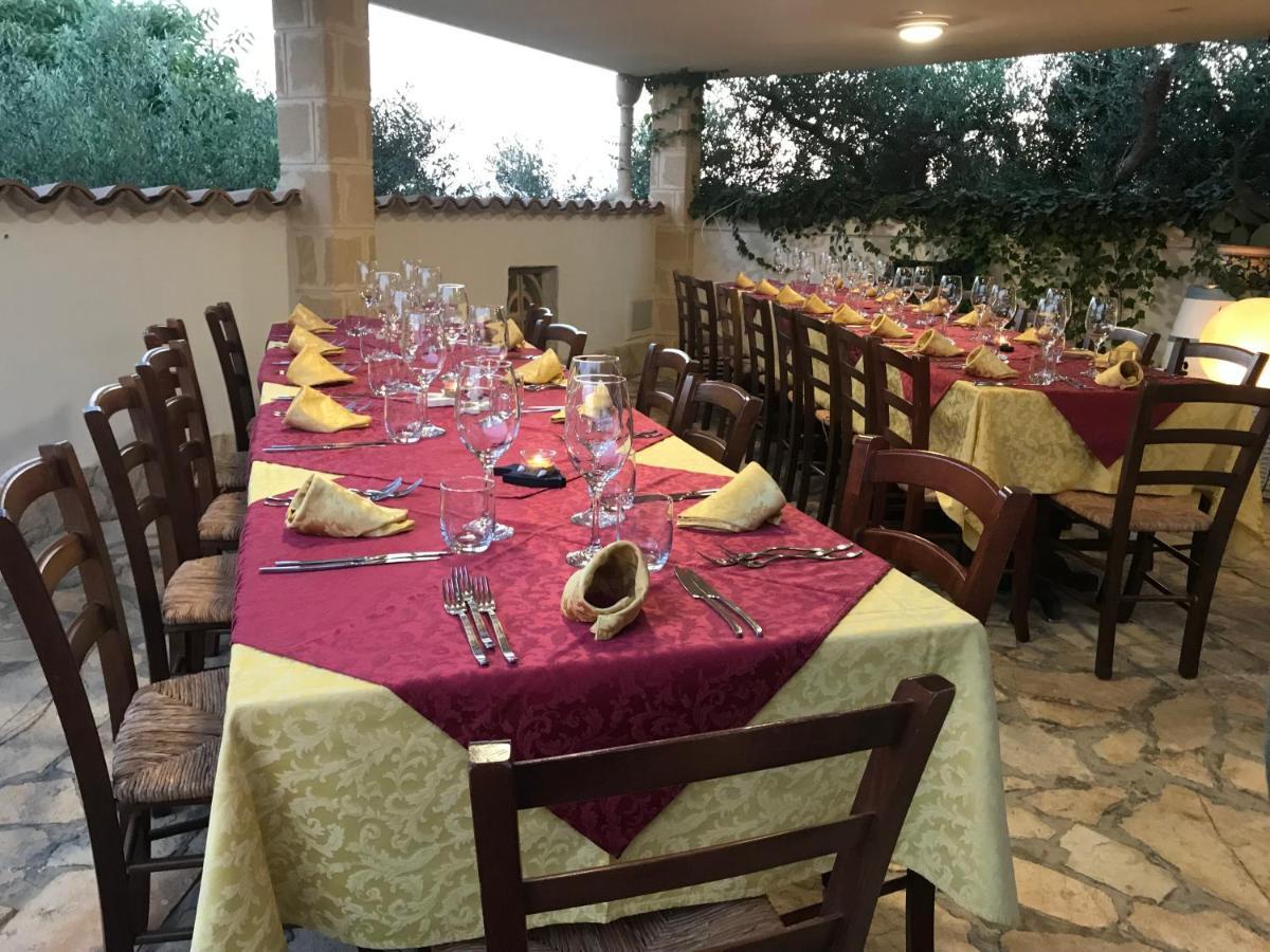 Villa Ceni - Appartamenti Con Camere, Cucina, Wc E Terrazza Sul Mare In Villa Con Piscina, Giardino E Parcheggio Маринелла Экстерьер фото